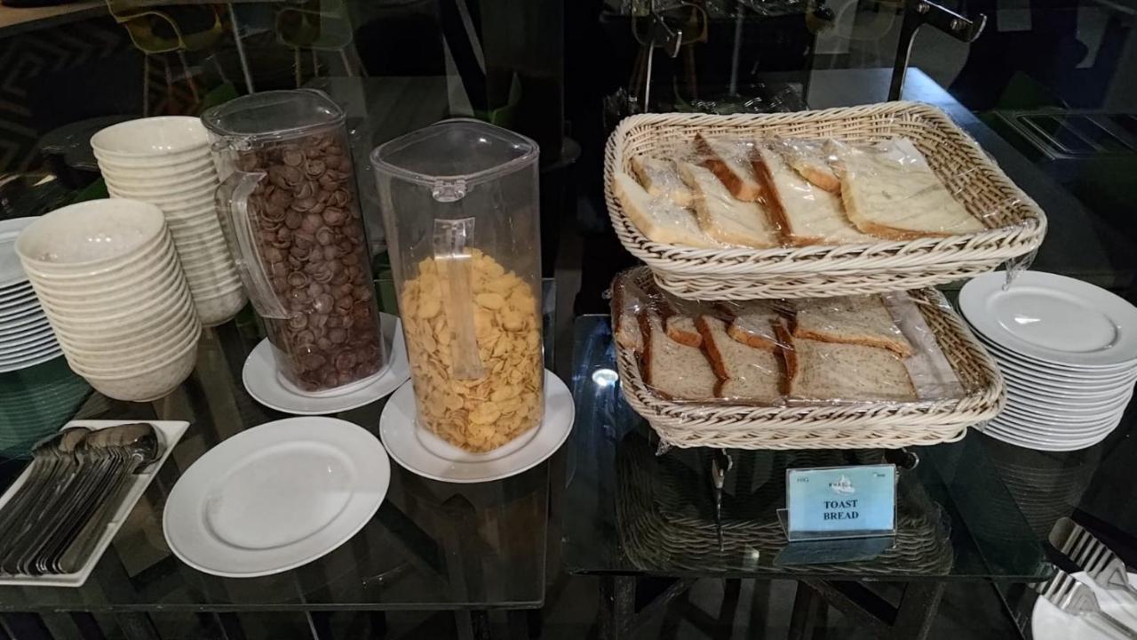 Khas 마카사르 호텔 외부 사진